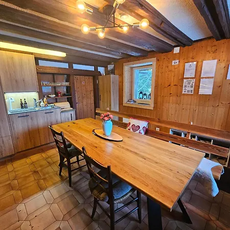 Petit Rustique Et Bucolique Chalet Bovernier